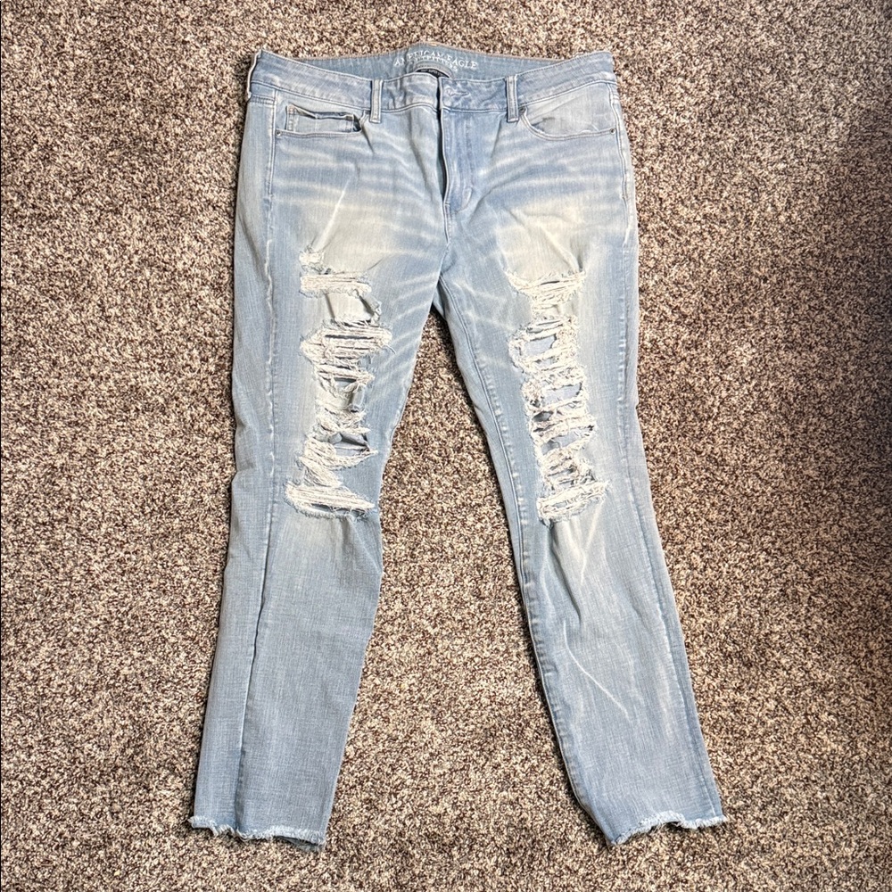 American Eagle Outfitters Light Blue Distressed Skinny Jeans